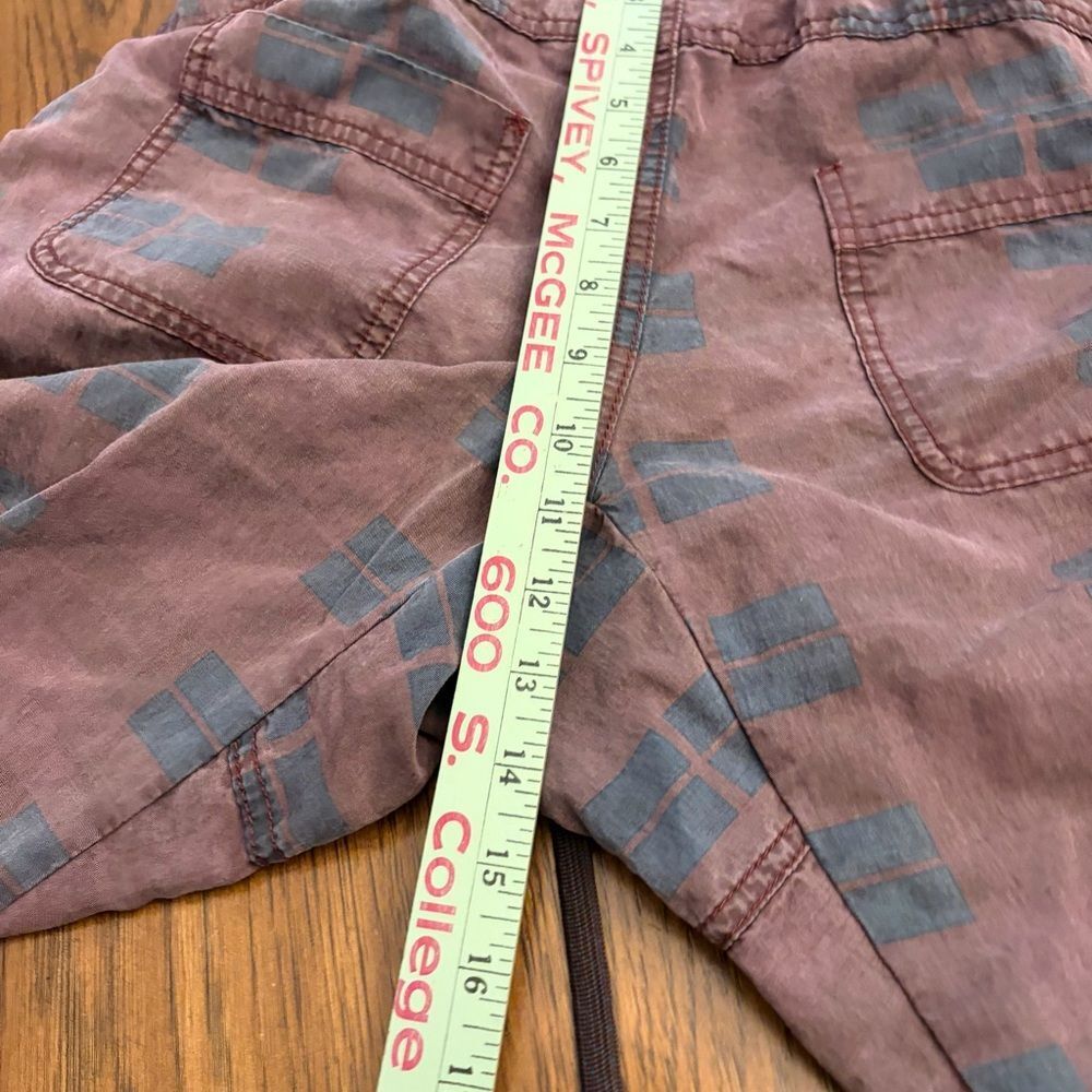 Anthropologie Joggers in Brown and Gray plaid size small - Picture 6 of 8